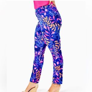 LP Sz 8 Stretch Kelly Pant Blue with Pink & Orange Leaf/Floral Print